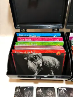 Weird n' Wild Creatures Knowledge & Trading Cards with 2 Original Cases - Image 2