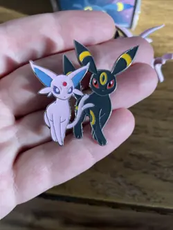 POKEMON Prismatic Evolutions Premium Figure Collection Figure, Pin, Sleeves - Image 2