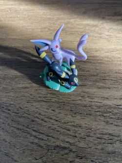 POKEMON Prismatic Evolutions Premium Figure Collection Figure, Pin, Sleeves - Image 4