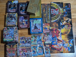 Yu-Gi-Oh! Vintage and Modern playmats, empty packs, empty tins. Yugi, Kaiba etc - Image 1