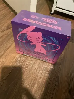 Pokemon TCG Fusion Strike ETB Elite Trainer Box Sealed - Image 3
