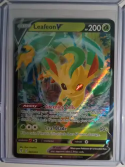 Lot of 8 Mixed Holo Pokemon TCG Cards V, Promo, Sylveon Umbreon Leafeon Urshifu - Image 4