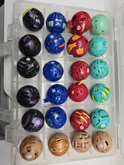 Bakugan Battle Brawlers Lot of 34 w/organizer ball, cards + storage organizer - Image 5