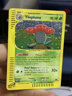 Vileplume 31/165 Expedition 2002 Holo Rare Pokemon Card TCG - Image 4