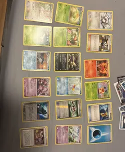 Pokemon TCG Lot 2007-12 (18 Cards) - Image 1