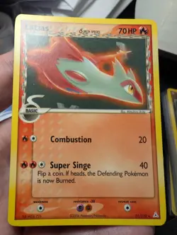 Latias 21/110 Pokemon Holon Phantoms Delta Species (Non-holo) - NM/LP - Image 1