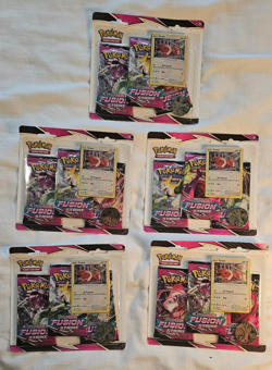 Pokemon TCG Fusion Strike Eevee Promo Card Triple Blister, New Sealed - Image 2