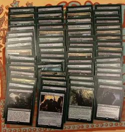 MTG Bloomburrow - Squirreled Away Commander Deck - Deck Box & Sleeves included - Image 2