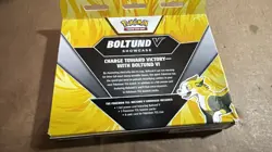 Pokemon TCG: Boltund V Showcase Box (1 Foil Promo Card & 3 Booster Packs) - Image 4