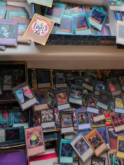 Yu Gi Oh 1000+ Card Lot. 1st Edition Only. 4 Mats, Rares Great Cards,Dragon etc - Image 3