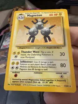 Pokemon TCG Magneton Base Set 9/102 Holo Unlimited Holo Rare T214 - Image 1