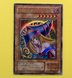Dark Magician Girl P4-01 Premium Pack 4 Japanese 2001 Ultra Rare YU-GI-Oh! - Image 1