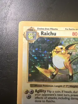 1999 Pokemon RAICHU Base Set SHADOWLESS Edition HOLO Foil Rare Card 14/102 WotC - Image 2