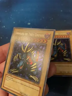 2x Yu-Gi-Oh! 2002 TRI-HORNED DRAGON 1st SECRET LDB-P000 Portuguese LOB Exc - NM - Image 2