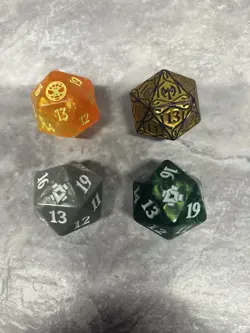 MTG Magic the Gathering Jumbo Spindown D20 Dice Lot Of 4 Various Sets - Image 1
