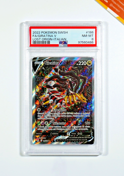 Pokemon PSA 8 Giratina V #186 Alternative Art Origine Perduta 2022 Italiano - Image 1