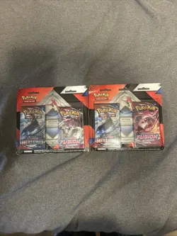 x2 Pokemon Sword & Shield Battle Styles & fusion strike Blister Pack With Pin - Image 1