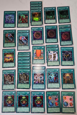 379 card Yu-Gi-Oh! Lot - Rares, Foils, 1st, LOB, LON, MRD, etc. - MT - HP - USA - Image 1