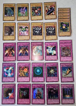 379 card Yu-Gi-Oh! Lot - Rares, Foils, 1st, LOB, LON, MRD, etc. - MT - HP - USA - Image 5