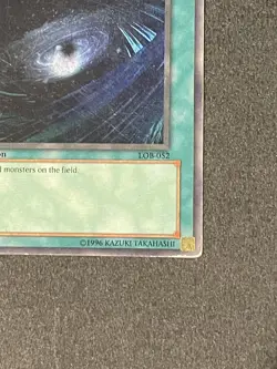 Yugioh Dark Hole LOB-052 Super Rare 1st Edition GLOSSY Lightly Played - Image 4