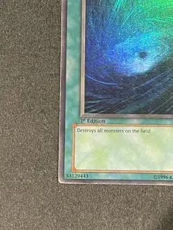 Yugioh Dark Hole LOB-052 Super Rare 1st Edition GLOSSY Lightly Played - Image 5