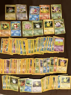 162 Wizard of the Coast Pokemon bulk including 50 base set and 11 Japanese cards - Image 2