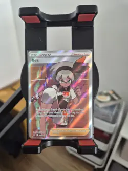 Pokemon Card TCG Bea 180/185 Vivid Voltage Ultra Rare Holo English Near Mint - Image 1