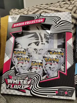 Pokemon TCG Scarlet and Violet Binder Collection 2 White Flare & 1 Black Bolt - Image 2
