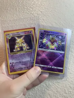 Pokemon TCG Alakazam Holo Card 1/102 Base Set Radiant Alakazam - Image 1