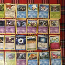 Pokemon TCG Collection Lot 40 LP To NM Cards With Sleeves + Givvy Card (in Des.) - Image 3