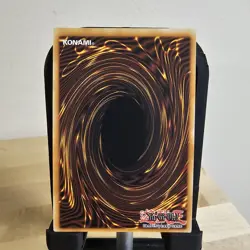 Yu-Gi-Oh! Lyna the Light Charmer, Lustrous RA04-EN081 Platinum Secret Rare NM - Image 2