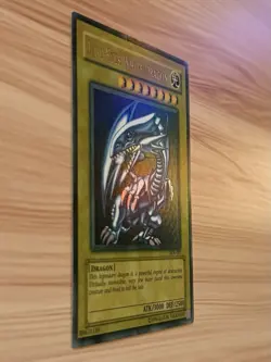 YUGIOH: Blue-Eyes White Dragon SDK-001 UNLIMITED - MAX FADED - ULTRA RARE - NM - Image 3