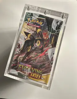 Pokemon TCG EVOLVING SKIES Booster Box 36 Packs Sealed W/Case. - Image 4