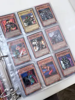 Yu-Gi-Oh Classic Anime Card Binder Collection - Image 4