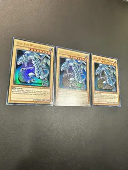 3x Blue-Eyes White Dragon SDBE-EN001 Saga of Blue-Eyes White Dragon Unlimited - Image 3
