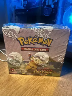 Pokemon TCG: Sword & Shield - Vivid Voltage Booster Box Factory Sealed 36 Packs 820650817496 - Image 1