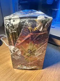 Pokemon TCG: Sword & Shield - Vivid Voltage Booster Box Factory Sealed 36 Packs 820650817496 - Image 4