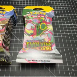 Pokemon TCG: Sword & Shield - Evolving Skies Sleeved Booster Packs - 36 Packs - Image 4