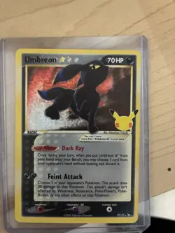 Umbreon Celebrations 17/17 Gold Star Near Mint Condition Pokemon TCG - Image 1