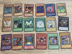 YuGiOh! 18 x HOLO & RARE Bulk Trading Cards Pack KONAMI AUSTRALIA See PHOTOS**** - Image 1