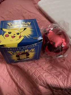 Pokemon Pikachu 23k Gold Plated Trading Card & Pokeball Burger King Sealed - Image 3
