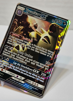Tyranitar GX 121/214 Ultra Rare Sun & Moon Lost Thunder Pokemon 637 - Image 3