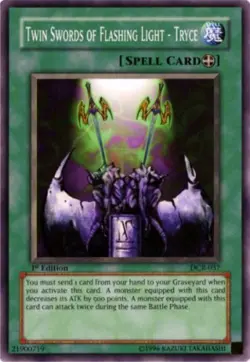 Twin Swords of Flashing Light - Tryce - DCR-037 - Common - Unlimited Edition - D - Image 1