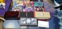 Cardfight Vanguard Accessory Collection With Card Lot - Image 1