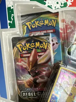 Pokemon TCG - Sword and Shield Figure Collection Box Factory Sealed - Image 2