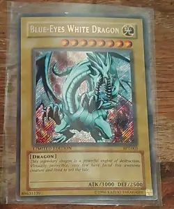 Yu-Gi-Oh! Blue Eyes White Dragon 1996 BPT-003 Mint-Limited Edition - Image 1