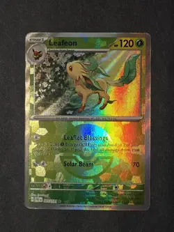 Pokemon TCG Leafeon Pokeball Holo Prismatic Evolutions 005/131 NM - Image 1