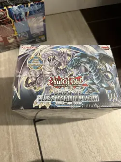 Yu-Gi-Oh! Structure Deck Blue Eyes White Dragon - Image 1