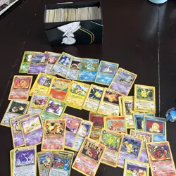 Huge Bulk Lot of 500+ VINTAGE Pokemon Cards Mixed sets HP-DAMAGED ( DESCRIPTION) - Image 1
