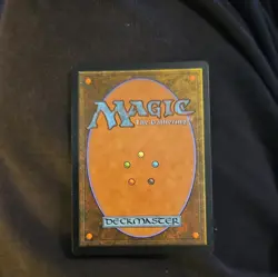 MTG Pearl Medallion Rare Commander - Image 2